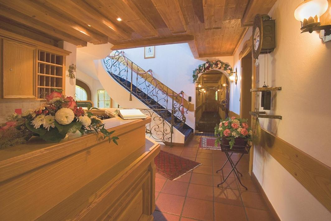Hotel Alpina Хагнау Екстериор снимка