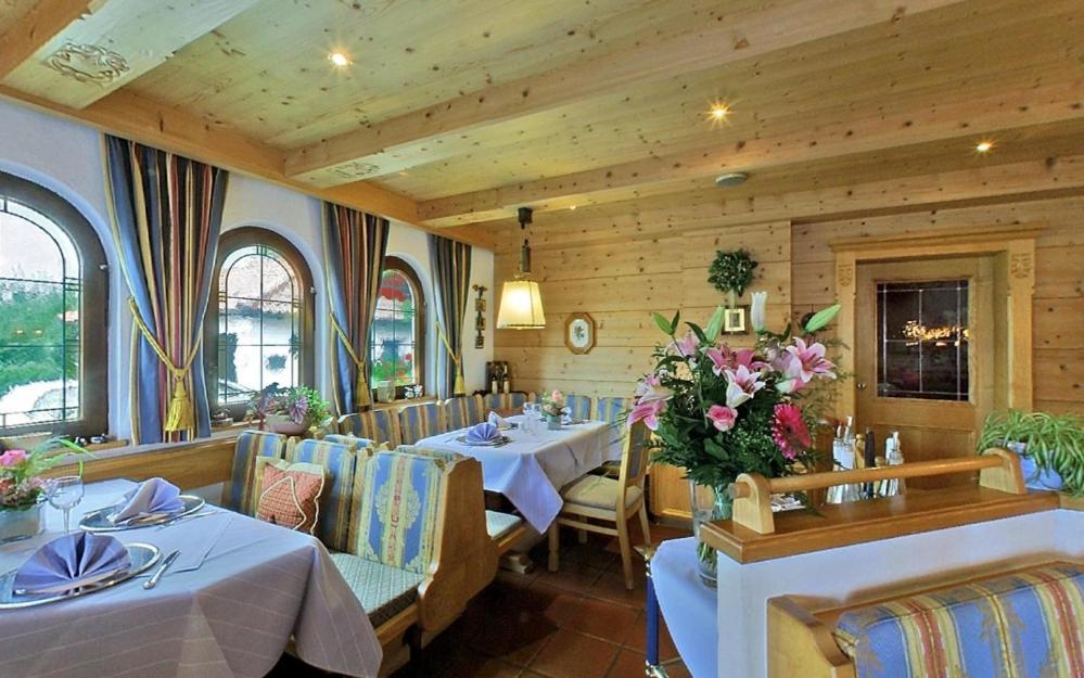 Hotel Alpina Хагнау Екстериор снимка