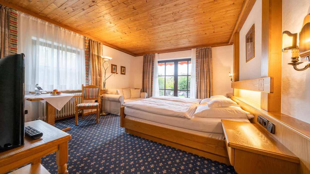 Hotel Alpina Хагнау Екстериор снимка