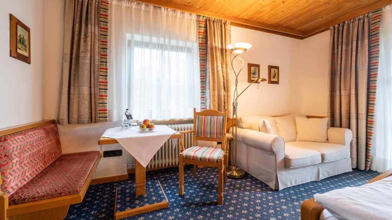 Hotel Alpina Хагнау Екстериор снимка