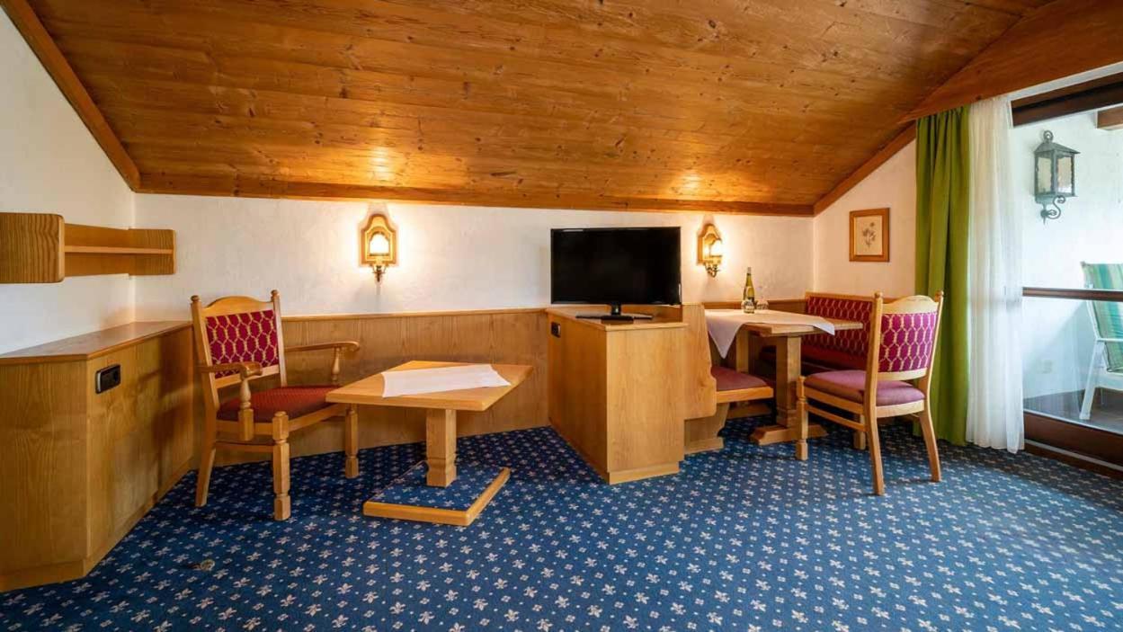 Hotel Alpina Хагнау Екстериор снимка