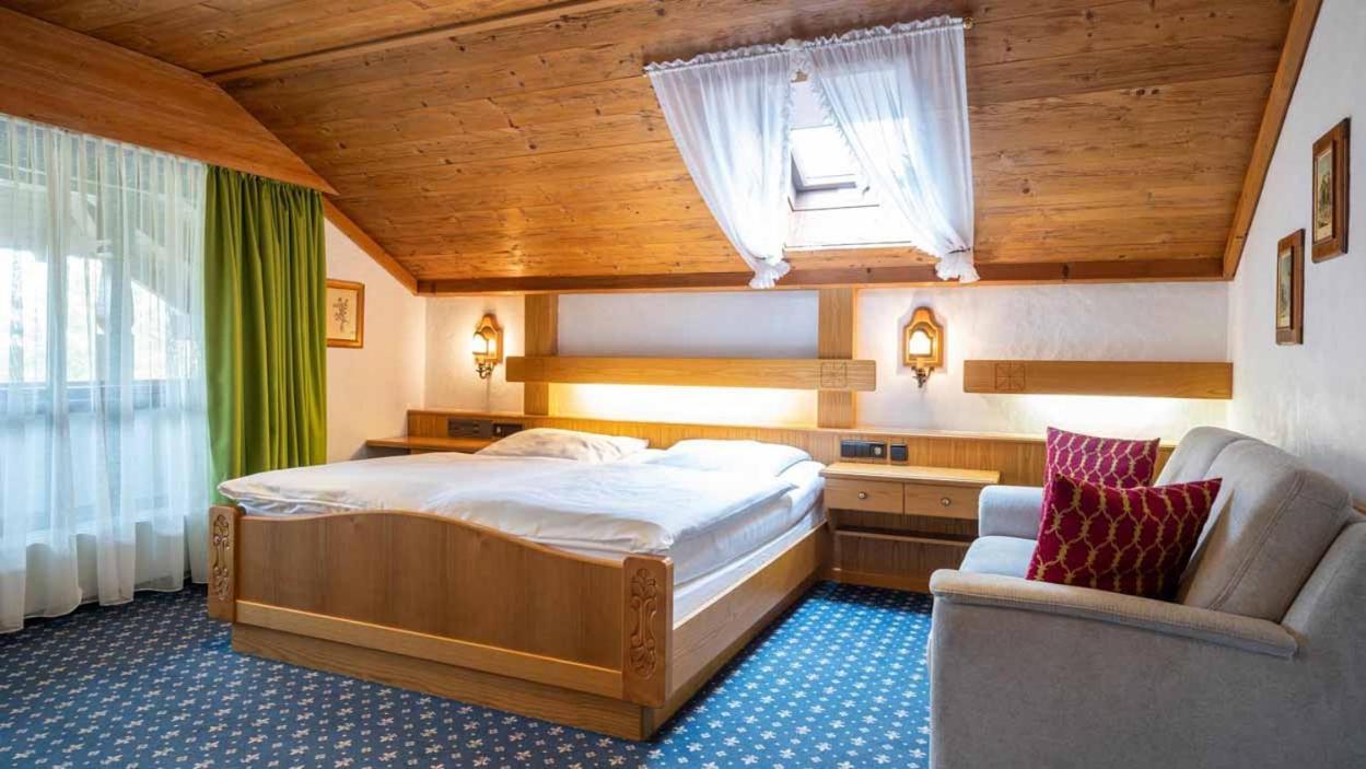 Hotel Alpina Хагнау Екстериор снимка