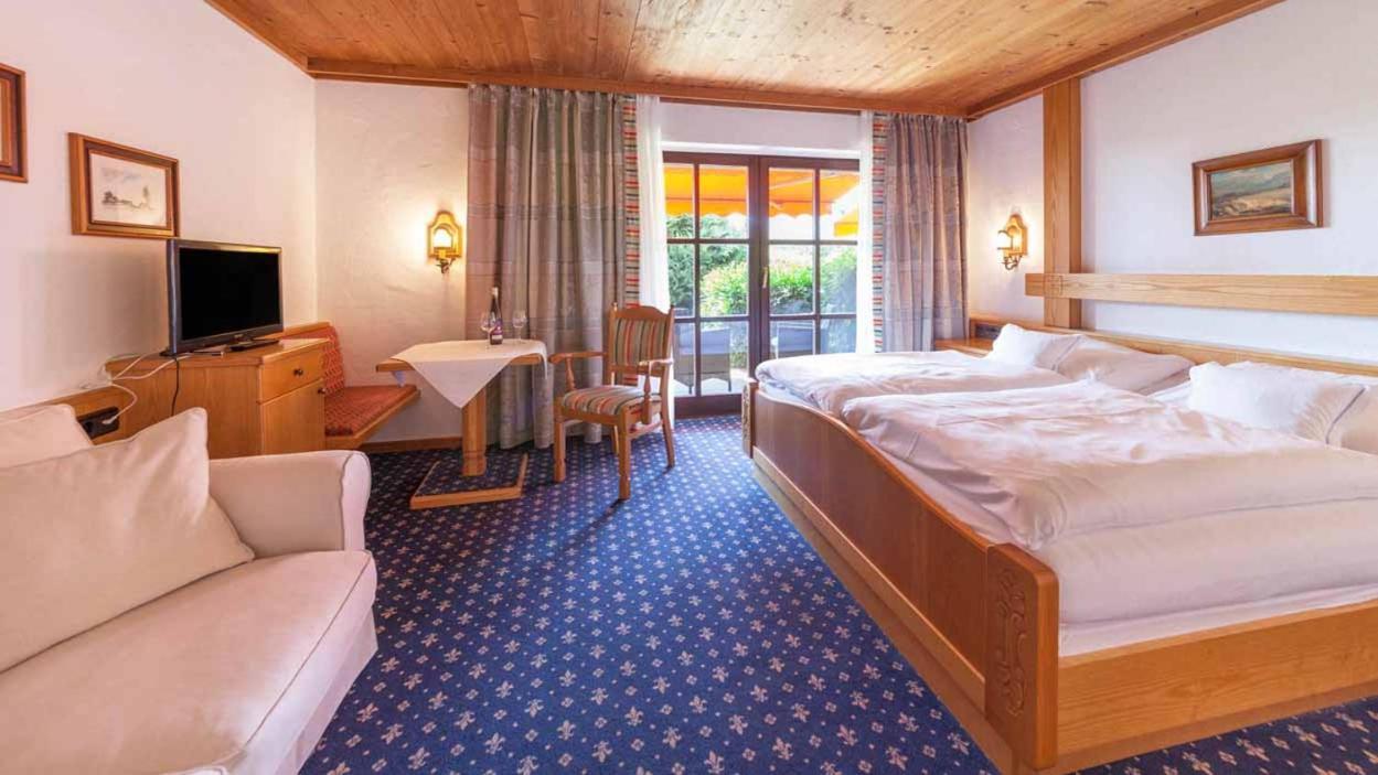 Hotel Alpina Хагнау Екстериор снимка