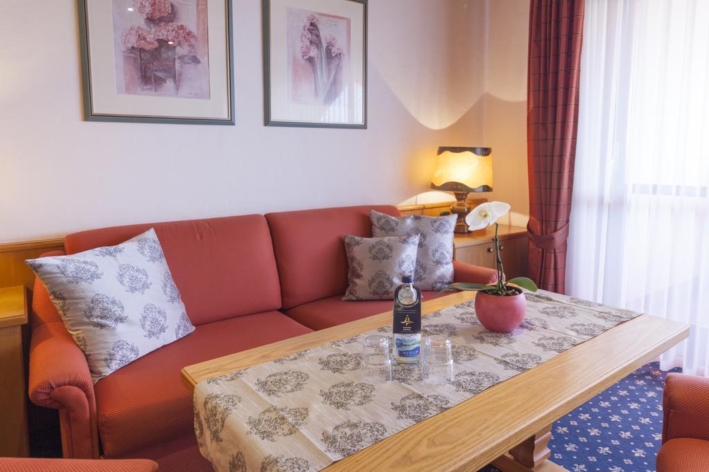 Hotel Alpina Хагнау Екстериор снимка
