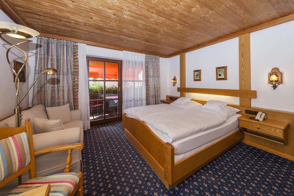 Hotel Alpina Хагнау Екстериор снимка