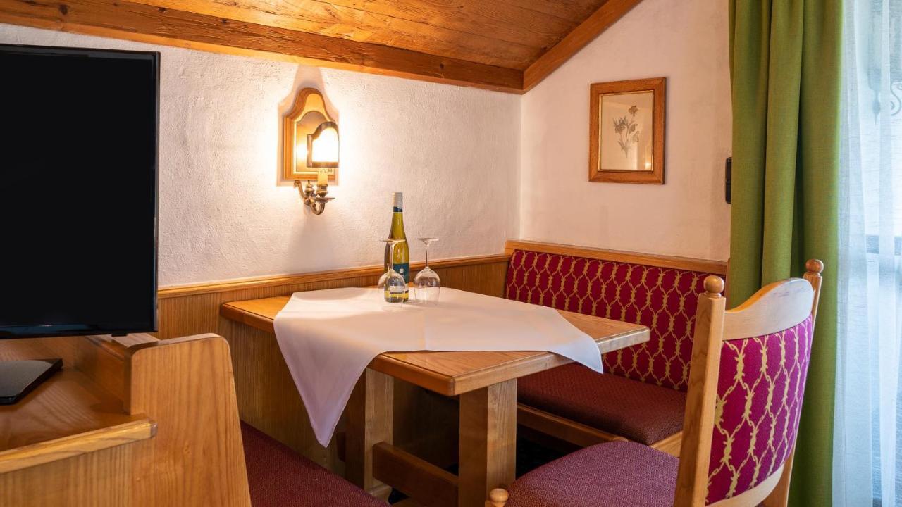 Hotel Alpina Хагнау Екстериор снимка